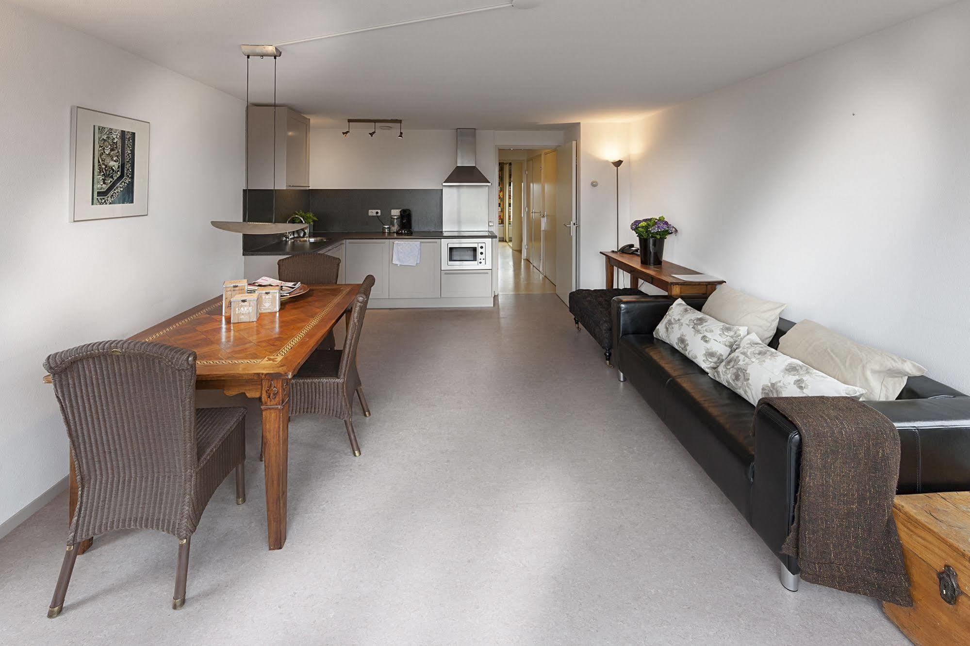 Hotel de Tabaksplant Amersfoort Bagian luar foto